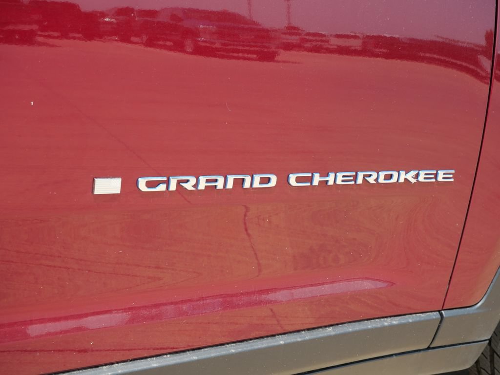 Used 2023 Jeep Grand Cherokee 4WD 4xe image 8
