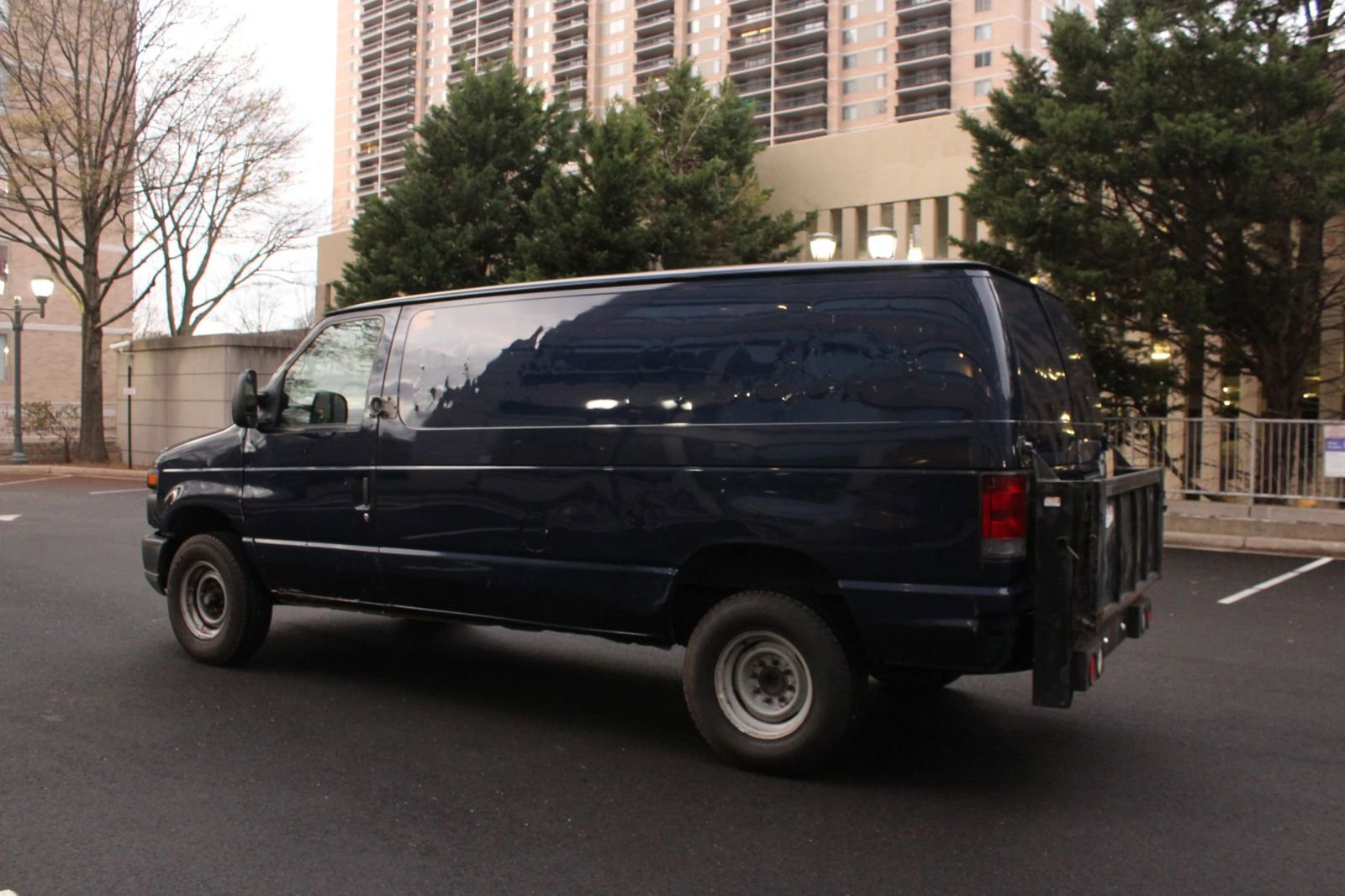 Used 2013 Ford E-350 and Econoline 350 Super Duty w/ Commercial Cargo Van Pkg RWD image 7
