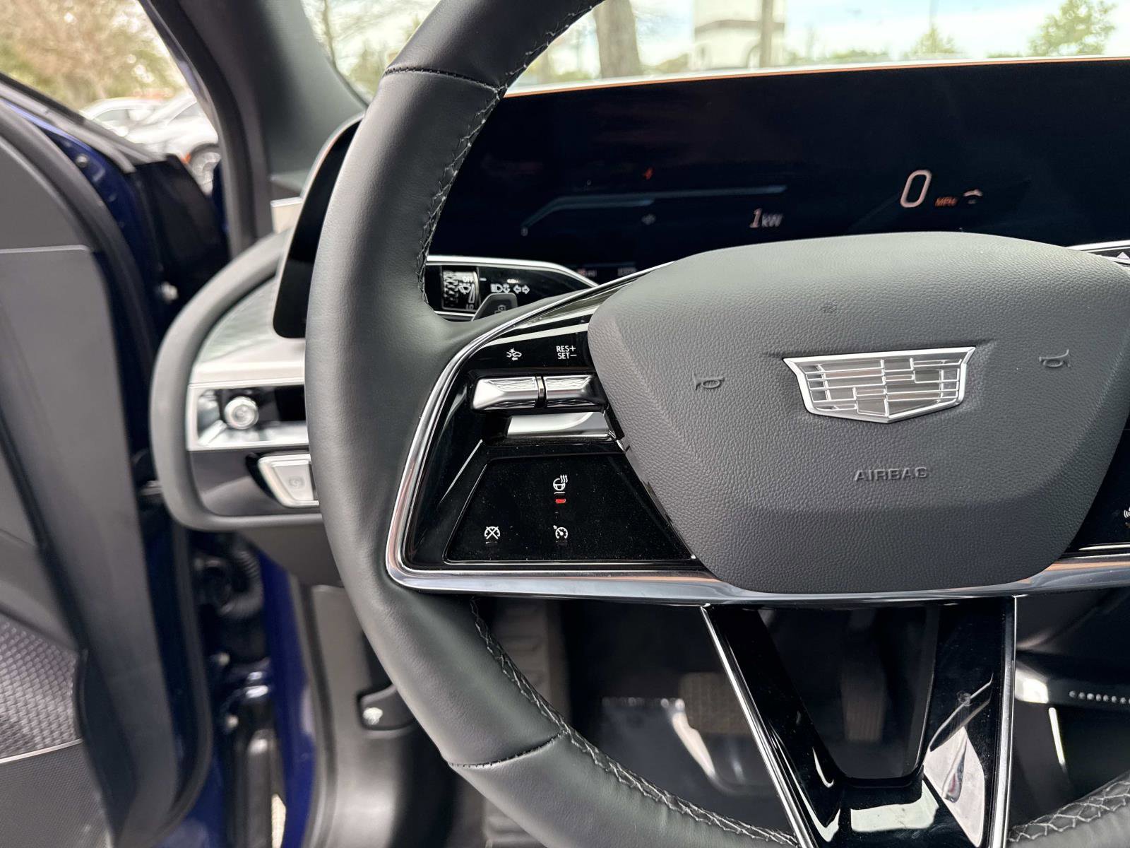 Used 2025 Cadillac Lyriq Sport image 30