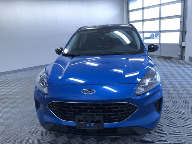 Used 2021 Ford Escape SE w/ SE Sport Appearance Package image 7