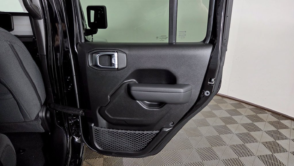 New 2026 Jeep Gladiator Sport AWD/4WD image 27
