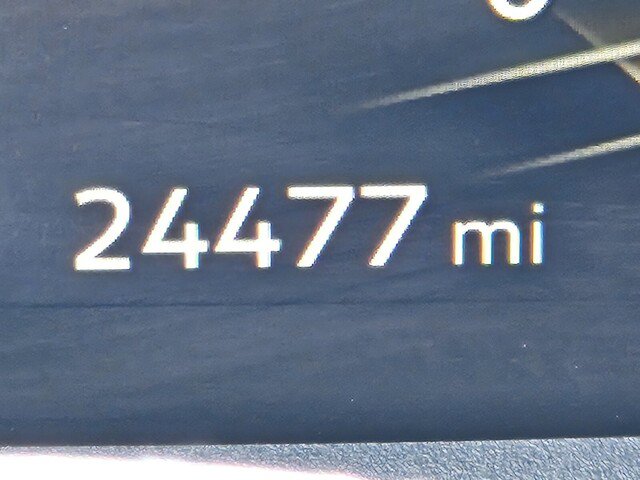 Used 2025 INFINITI QX80 Sensory AWD/4WD image 24