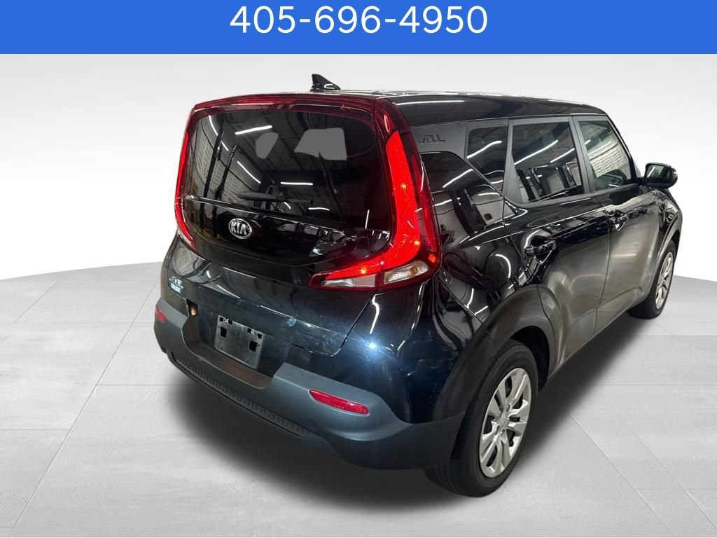Used 2020 Kia Soul LX image 3