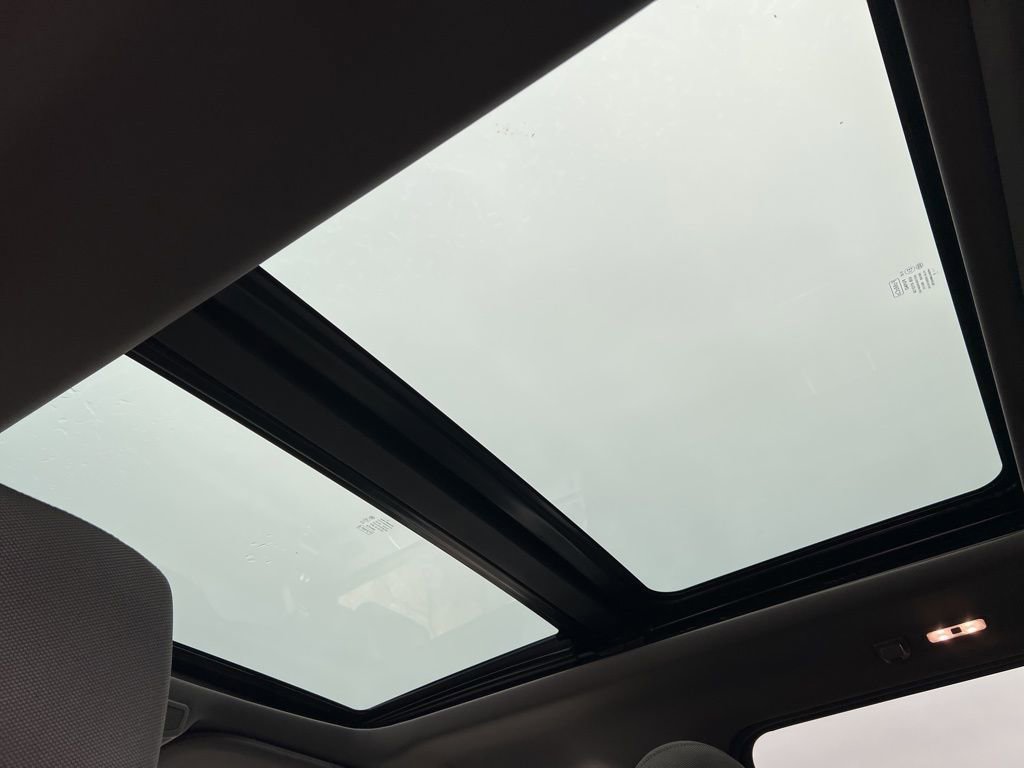 Certified 2018 Ford F150 XLT w/ Equipment Group 302A Luxury image 30