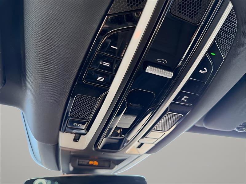 Used 2019 Porsche Cayenne E-Hybrid image 55