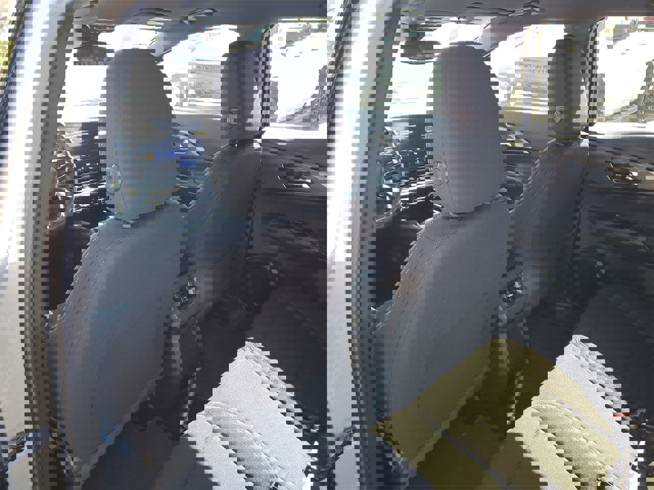 New 2026 Chevrolet Equinox EV LT image 9