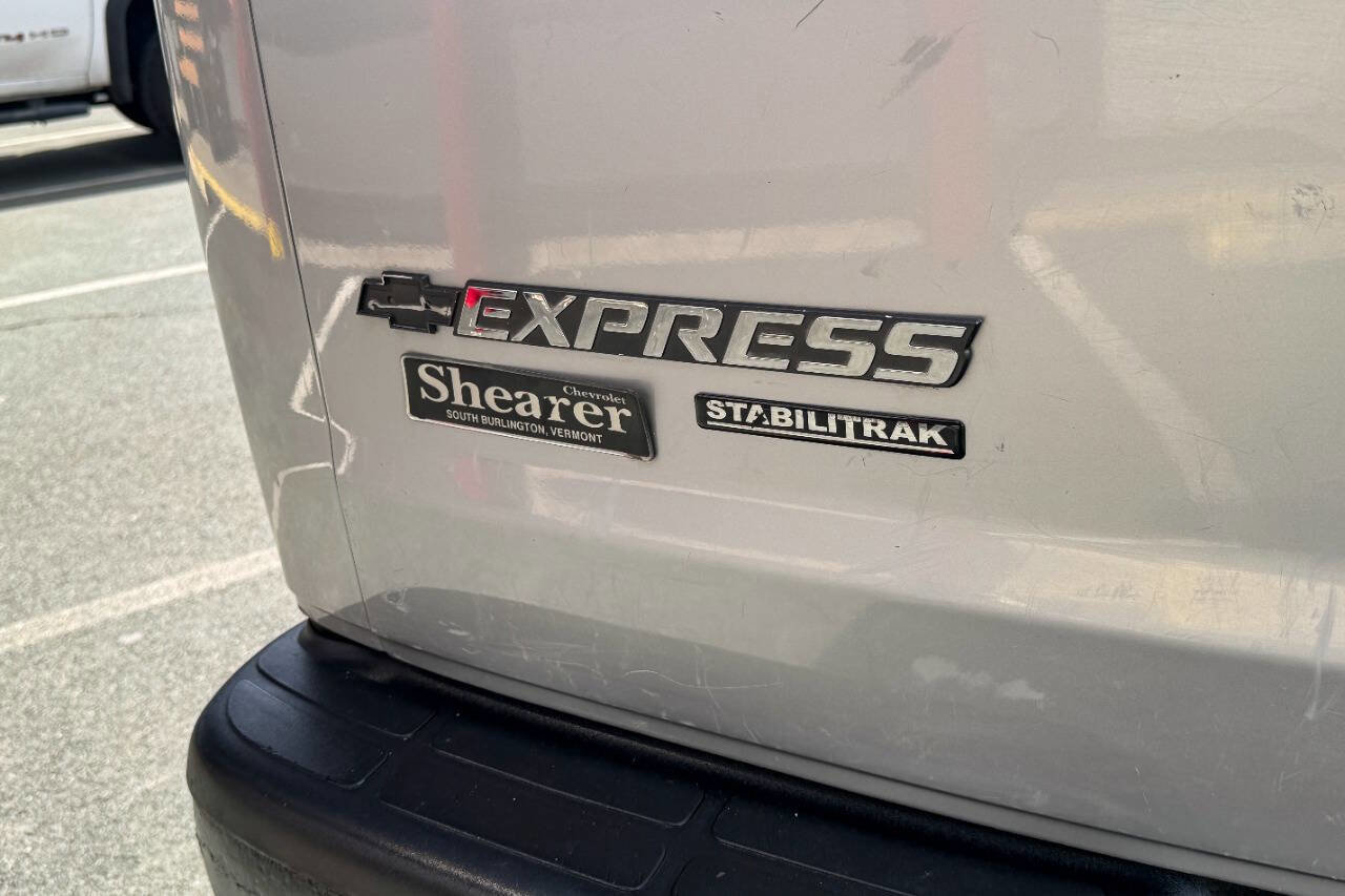 Used 2016 Chevrolet Express 3500 LS image 16