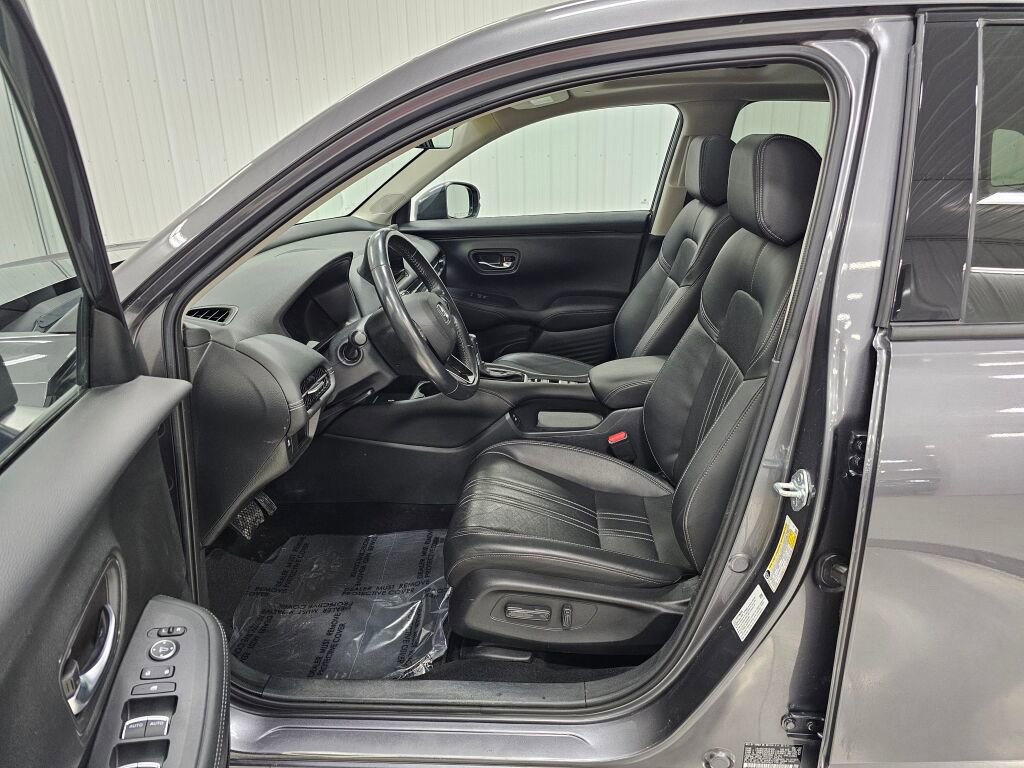 Used 2024 Honda HR-V EX-L image 11