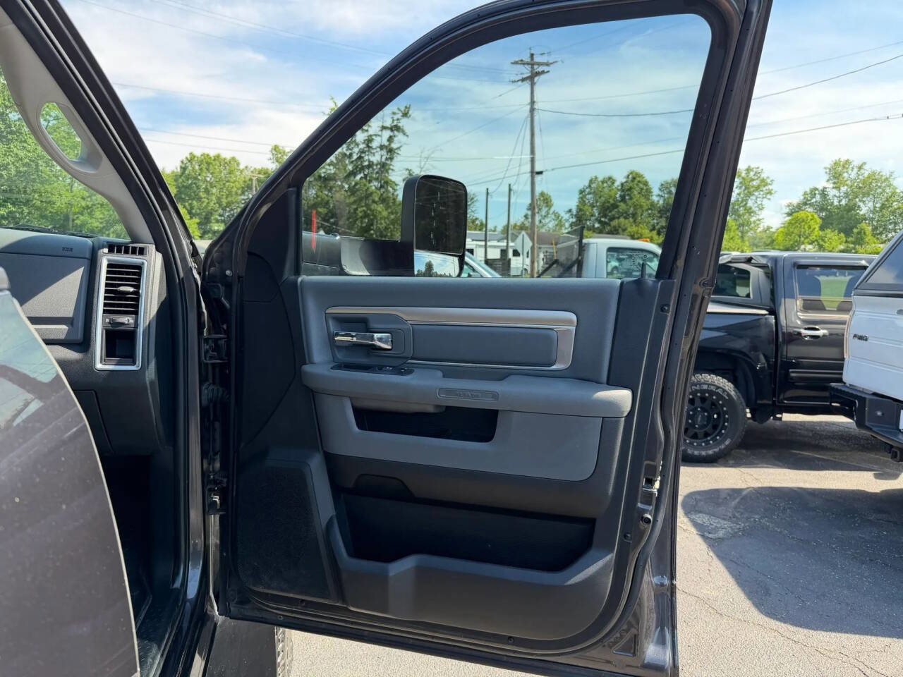 Used 2016 RAM 2500 Outdoorsman AWD/4WD image 23