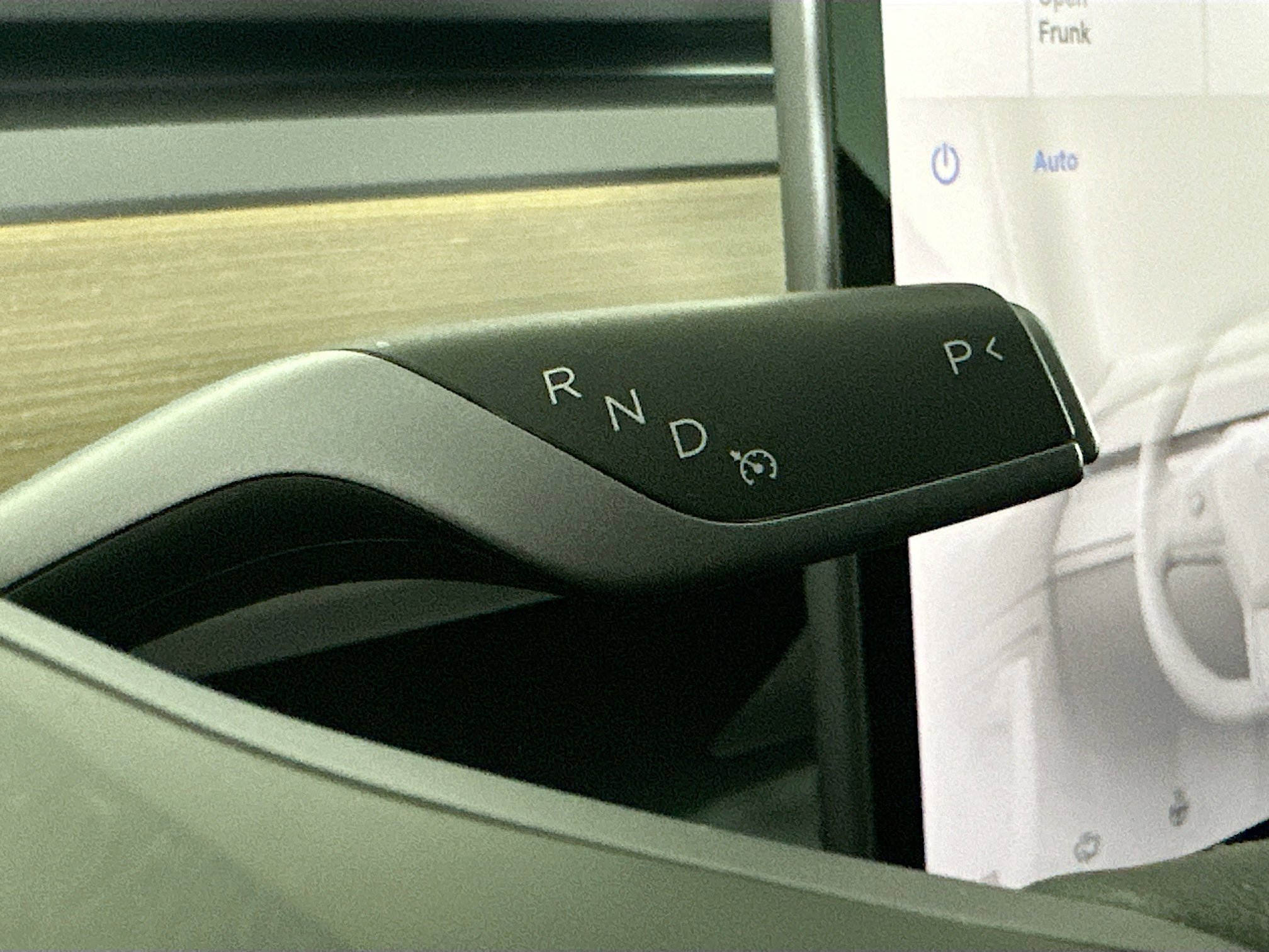 Used 2024 Tesla Model Y Long Range AWD/4WD image 24