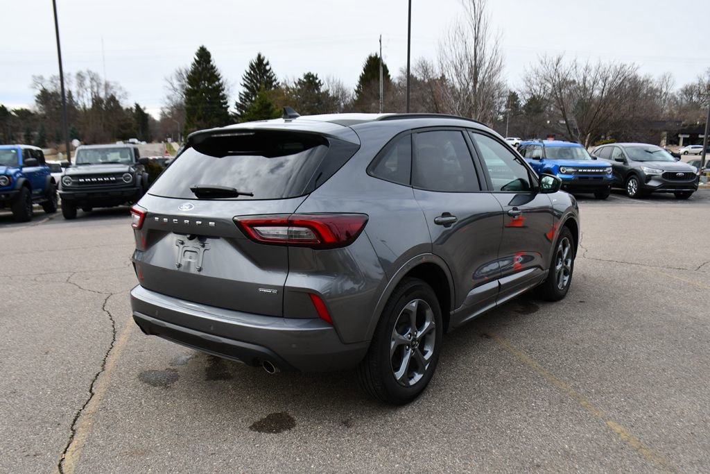 Used 2023 Ford Escape ST-Line Select w/ Tech Pack #1 image 6