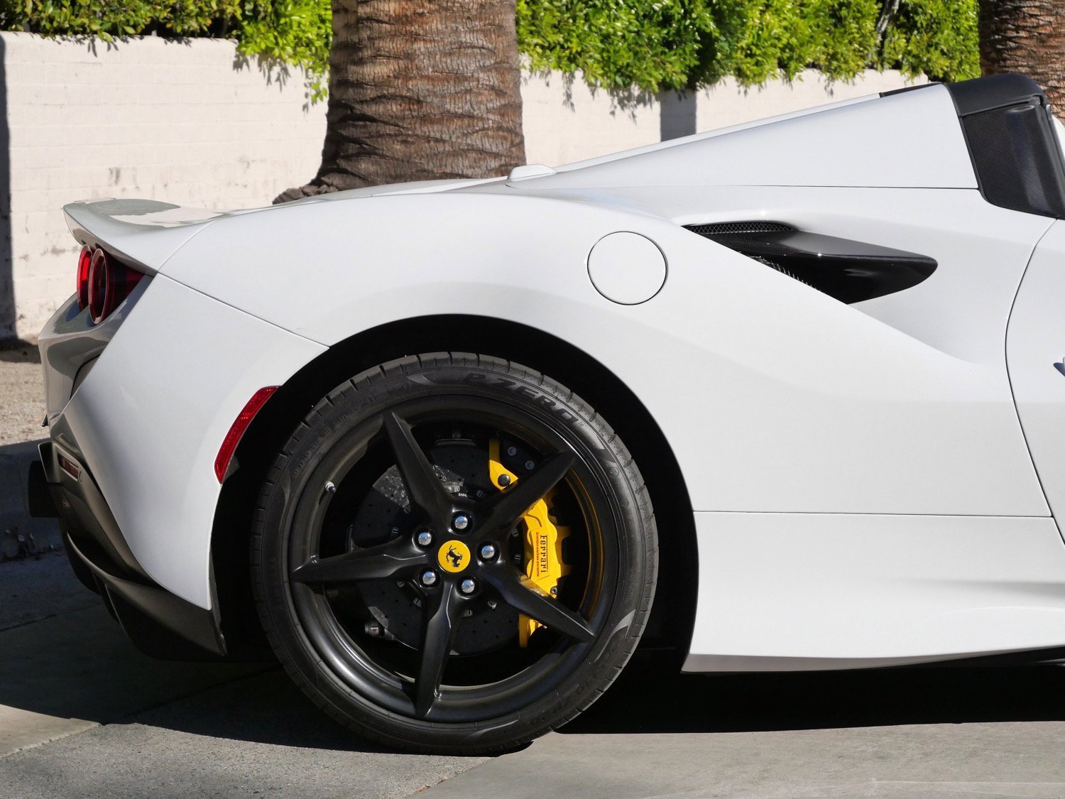 Used 2022 Ferrari F8 Tributo image 5