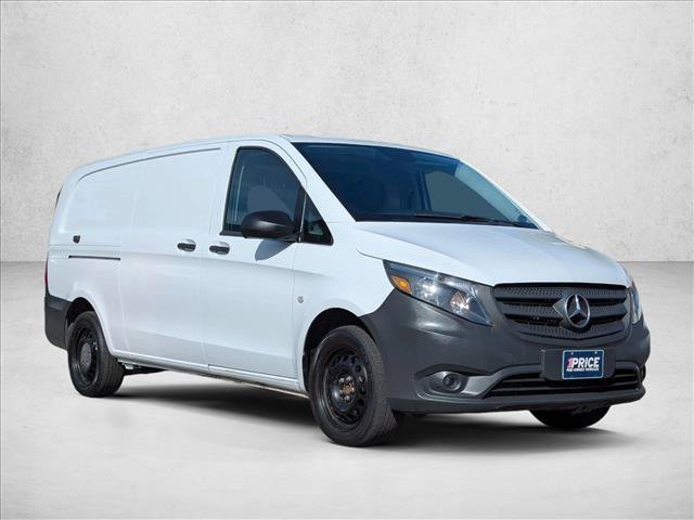 Used 2020 Mercedes-Benz Metris image 3
