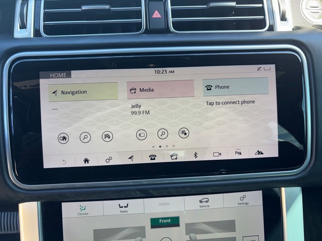 Used 2020 Land Rover Range Rover HSE image 20