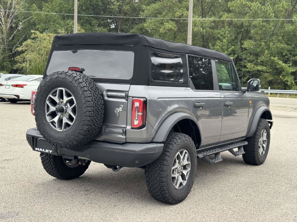 Certified 2024 Ford Bronco Badlands AWD/4WD image 23
