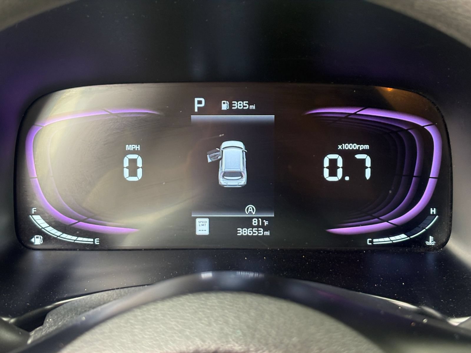 Used 2025 Kia Soul LX w/ LX Technology Package FWD image 37