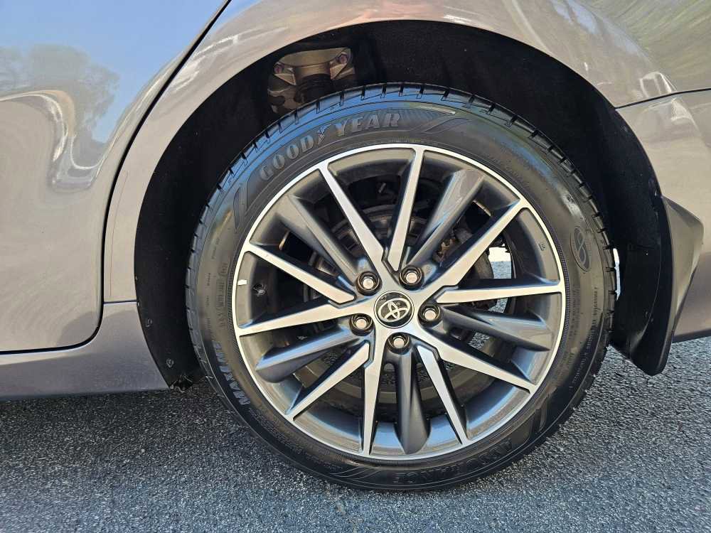 Used 2023 Toyota Camry XLE w/ Cold Weather Package image 10