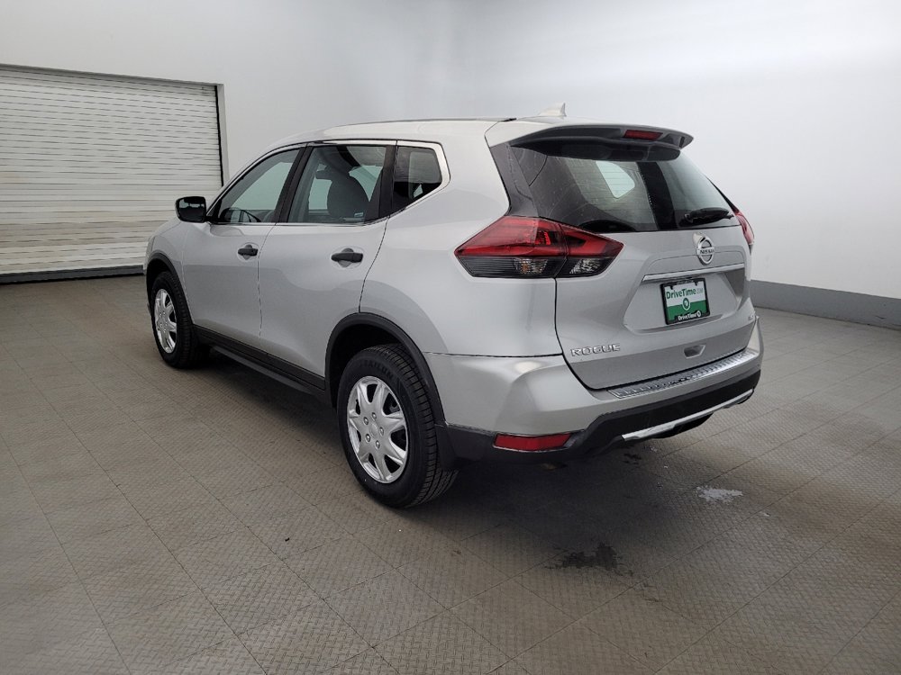 Used 2019 Nissan Rogue S image 5