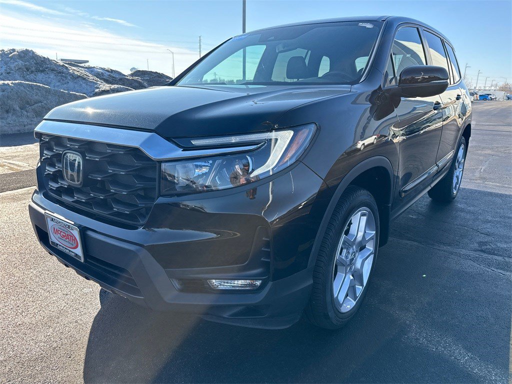 Certified 2025 Honda Passport EX-L image 9