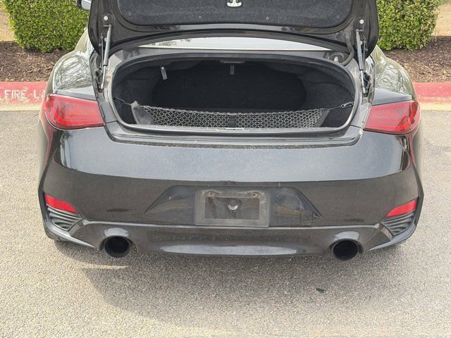 Used 2019 INFINITI Q60 3.0t Luxe w/ Essential Package image 6