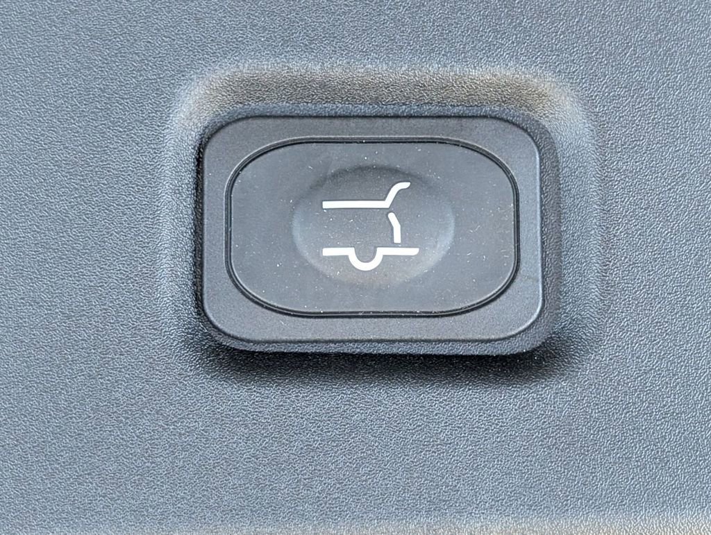 New 2026 Ford Expedition Active image 21