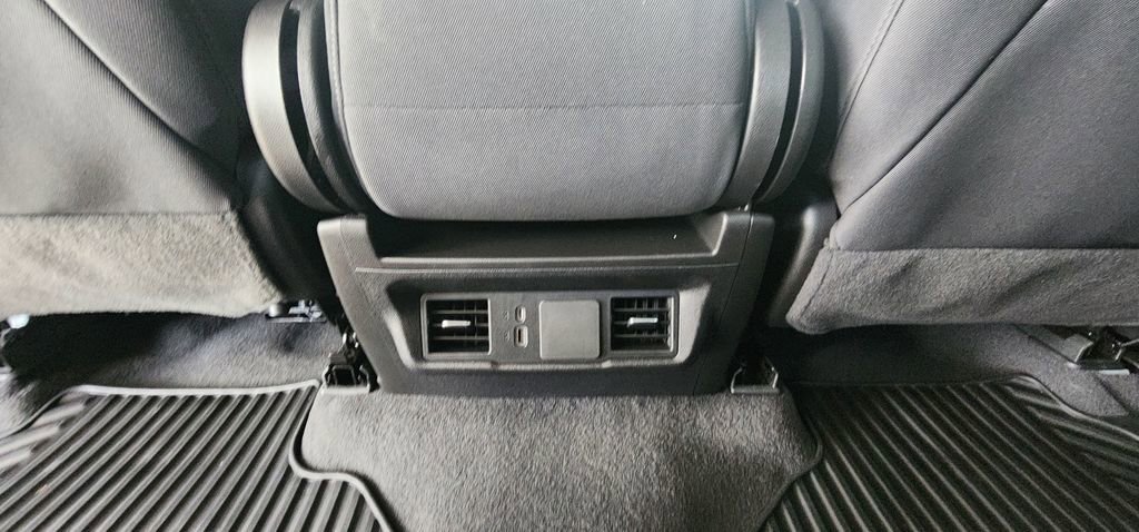 Used 2024 Chevrolet Silverado 1500 Custom w/ LPO, Dark Essentials Package RWD image 21