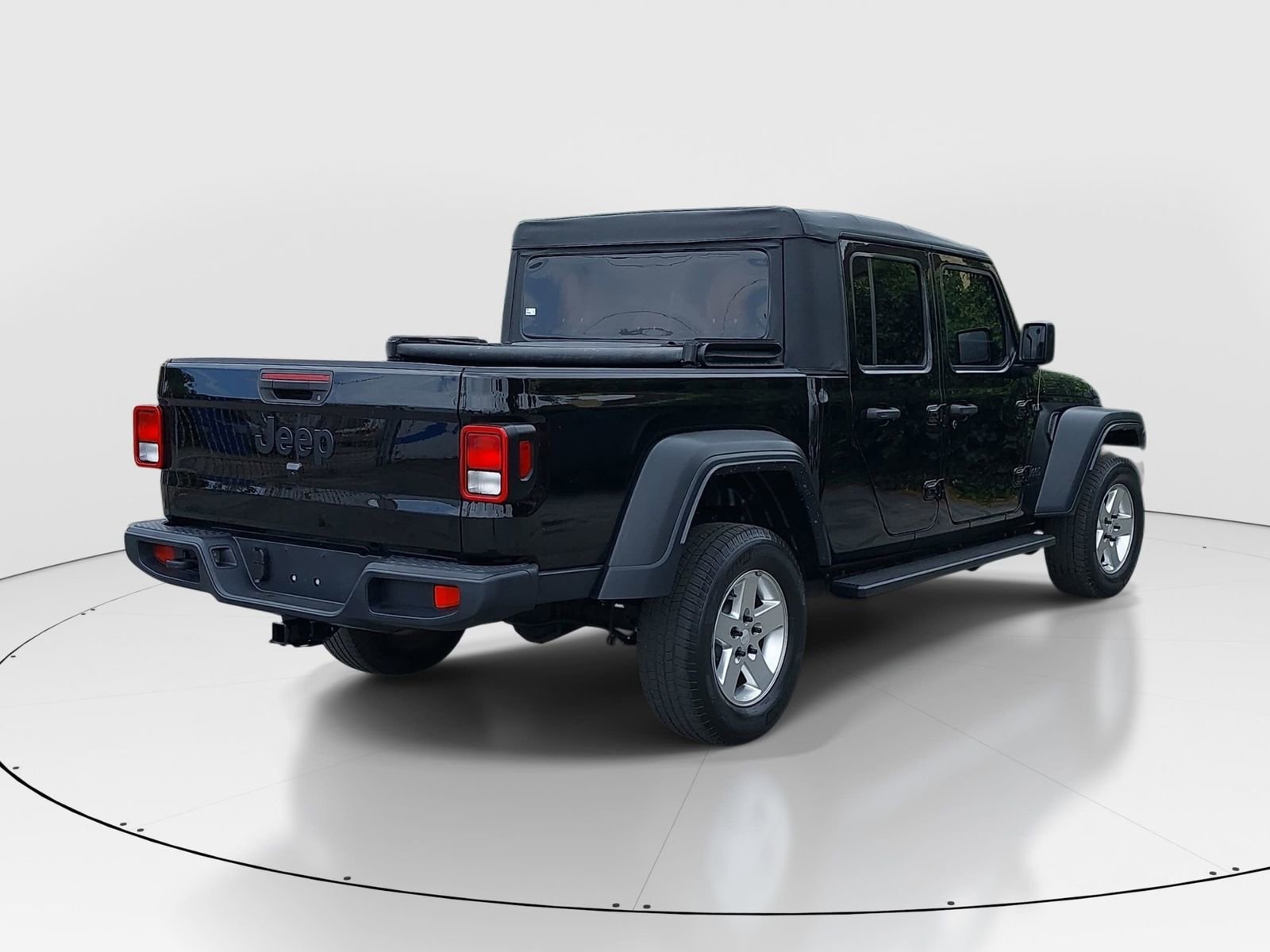 Used 2023 Jeep Gladiator Sport AWD/4WD image 7