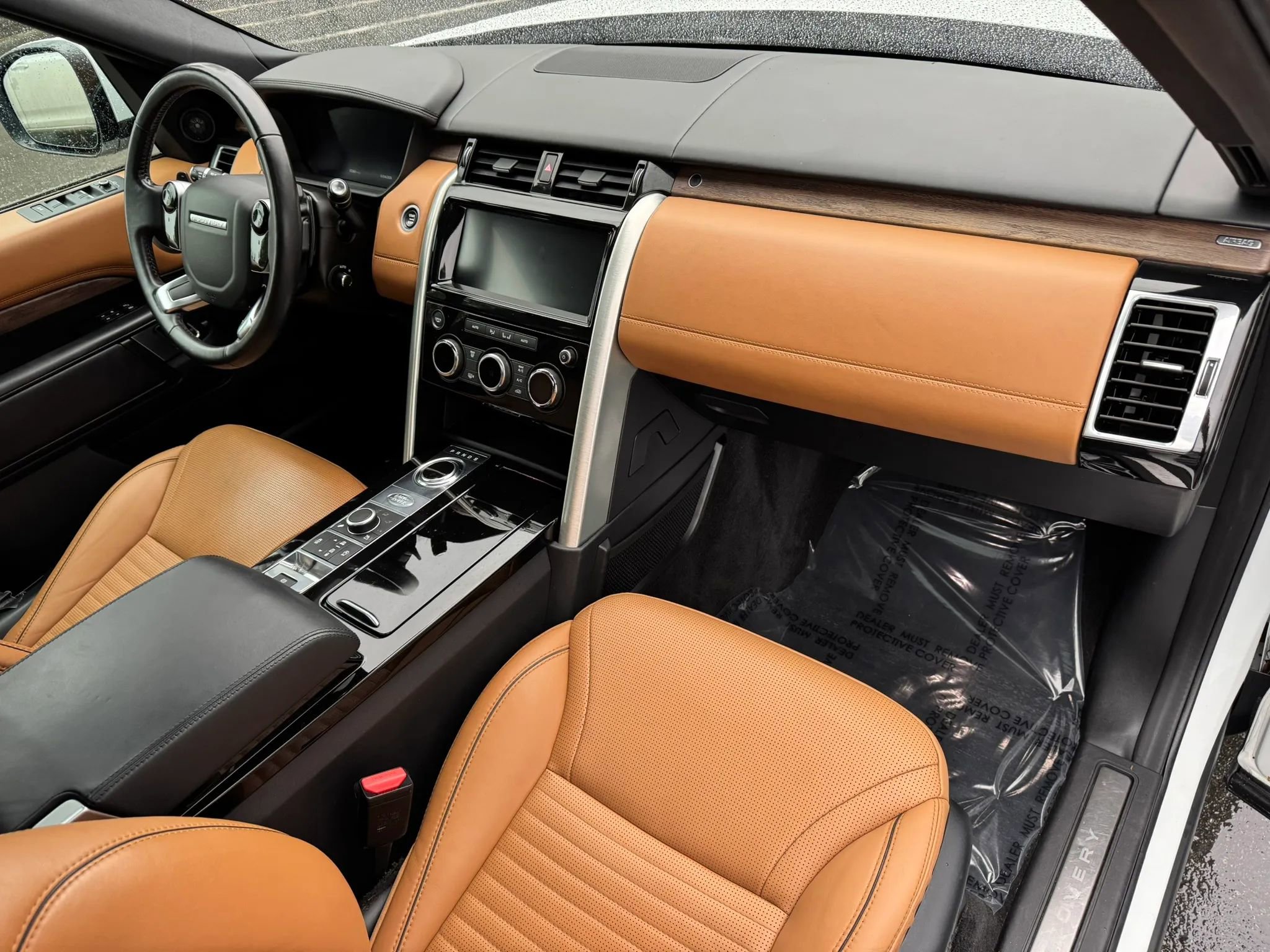 Used 2019 Land Rover Discovery HSE Luxury AWD/4WD image 23