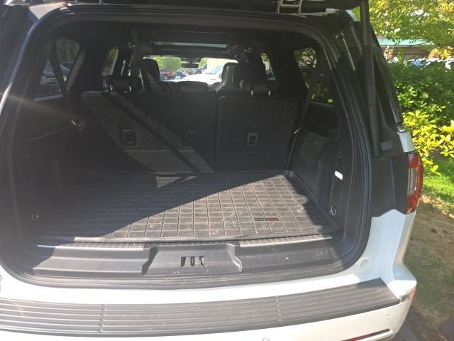 Used 2020 Lincoln Navigator L Reserve w/ Luxury Package AWD/4WD image 5