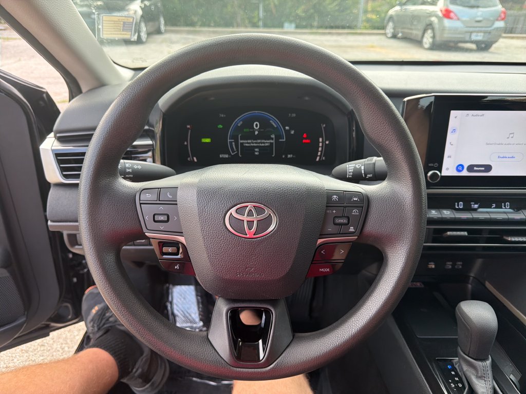 Used 2025 Toyota Camry LE FWD image 16