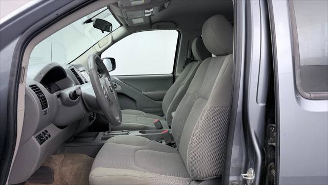 Used 2018 Nissan Frontier SV AWD/4WD image 12