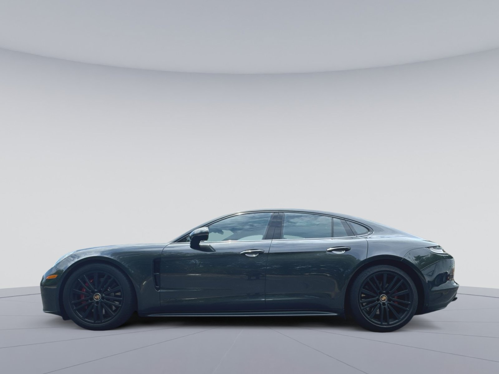 Used 2021 Porsche Panamera GTS AWD/4WD image 8