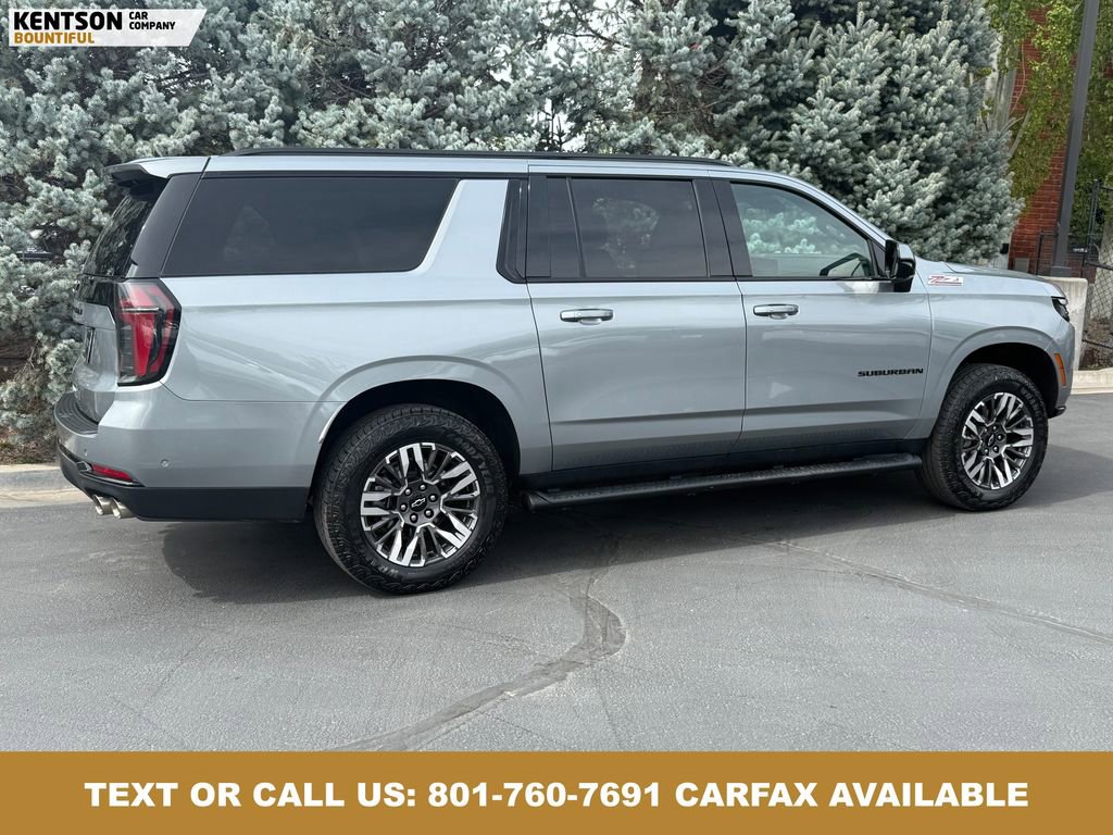 Used 2025 Chevrolet Suburban Z71 image 9