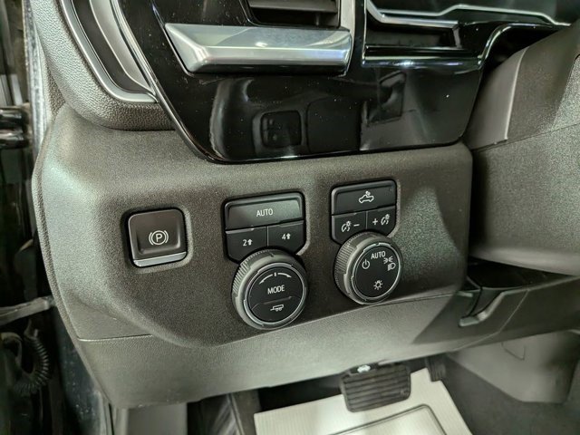 Certified 2022 Chevrolet Silverado 1500 LT w/ All Star Edition Plus image 28