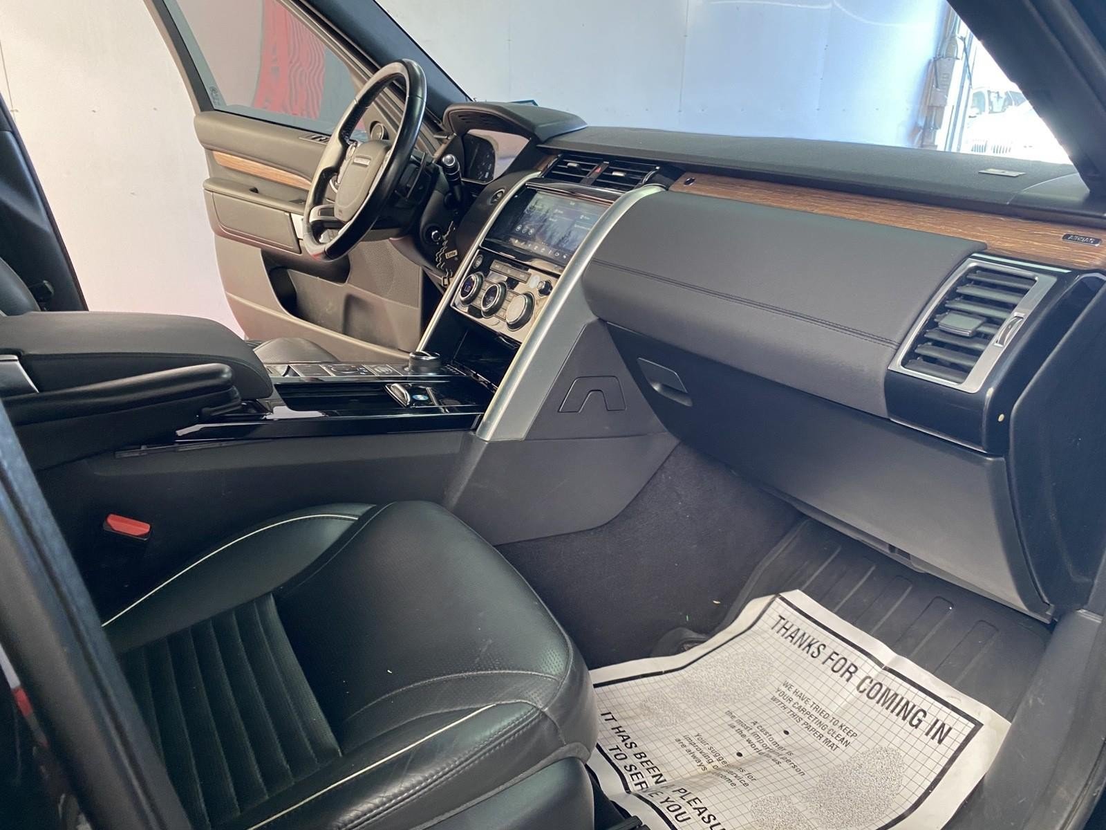 Used 2019 Land Rover Discovery HSE AWD/4WD image 8