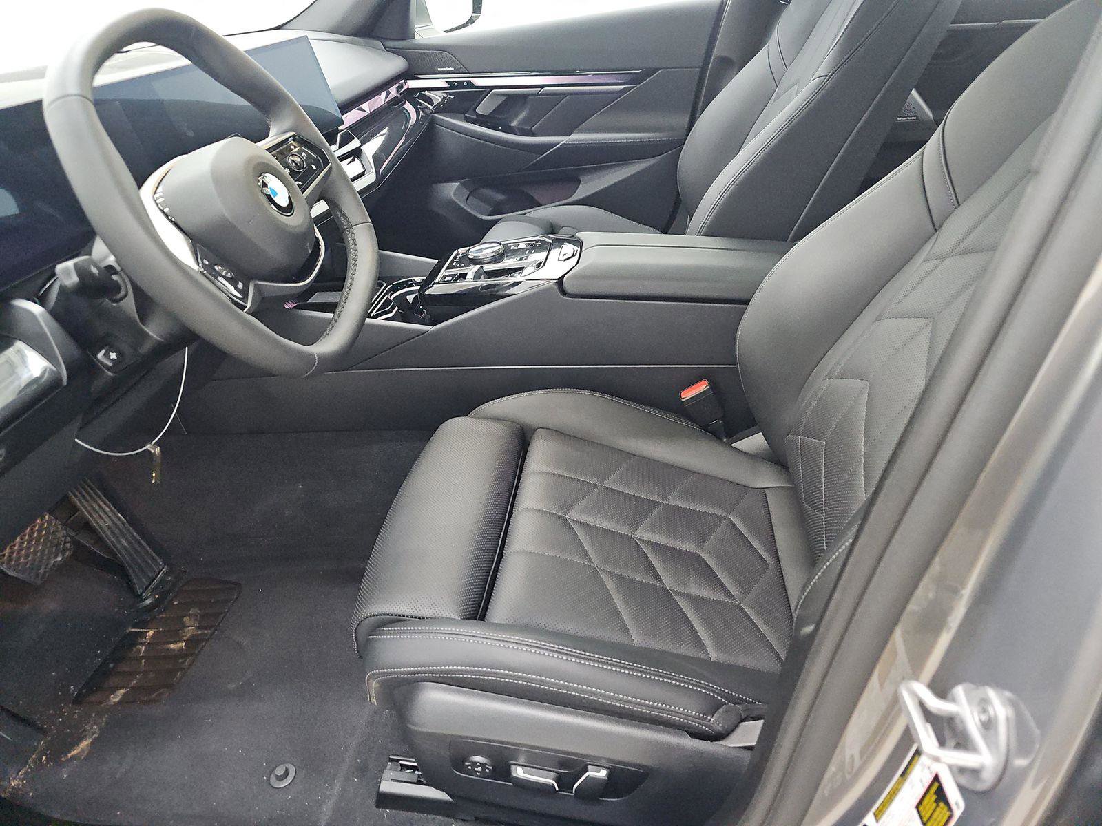 Used 2026 BMW 540i xDrive AWD/4WD image 7
