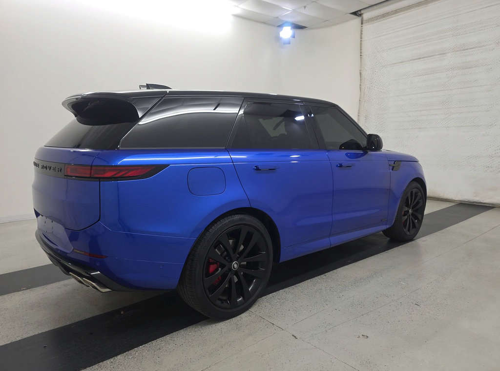 Used 2025 Land Rover Range Rover Sport Autobiography AWD/4WD image 2