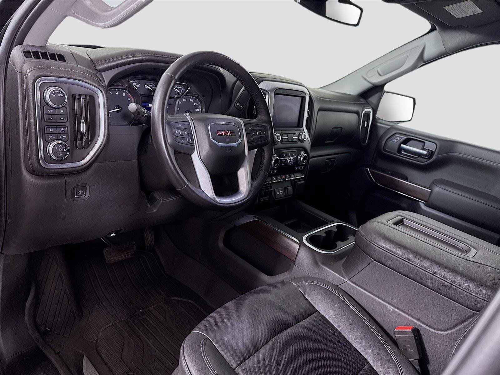 Used 2022 GMC Sierra 1500 SLT w/ SLT Premium Package AWD/4WD image 3