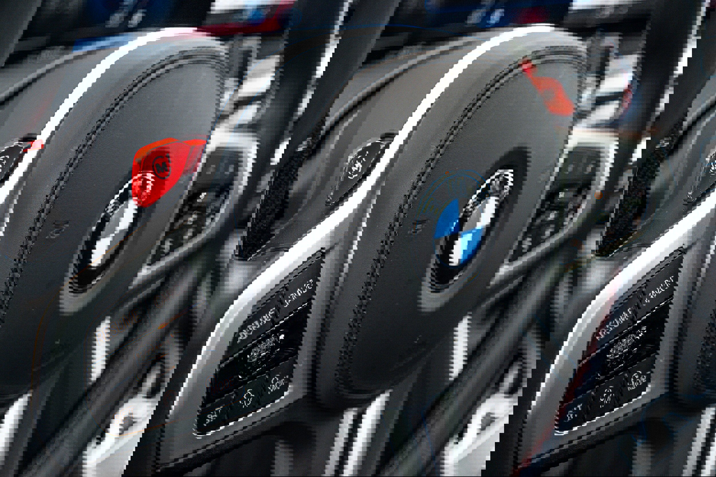 Used 2025 BMW X6 M Competition w/ Executive Package image 11