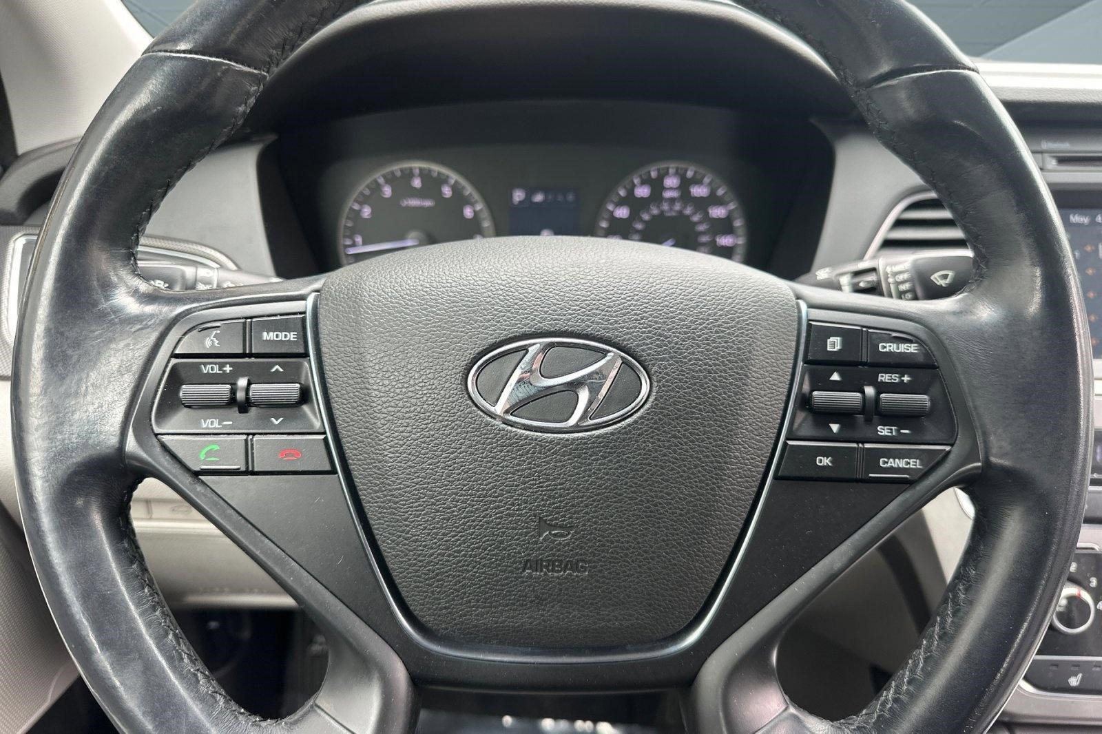 Used 2017 Hyundai Sonata Sport w/ Value Edition Package 02 FWD image 16
