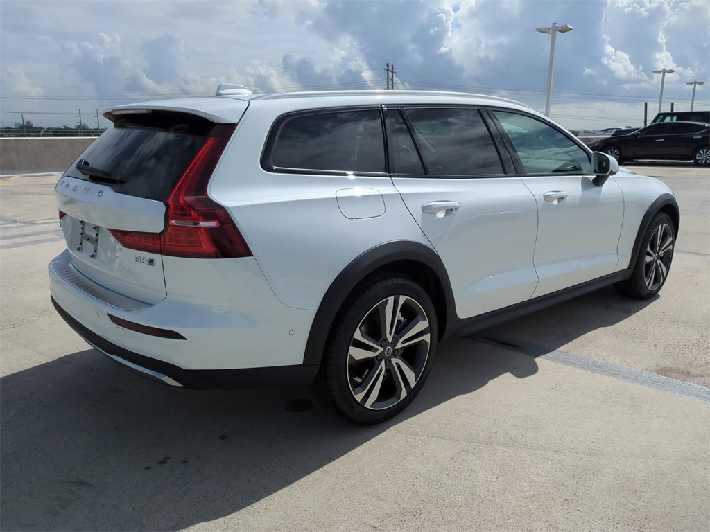 New 2026 Volvo V60 B5 Cross Country Plus w/ Protection Package Premier image 2