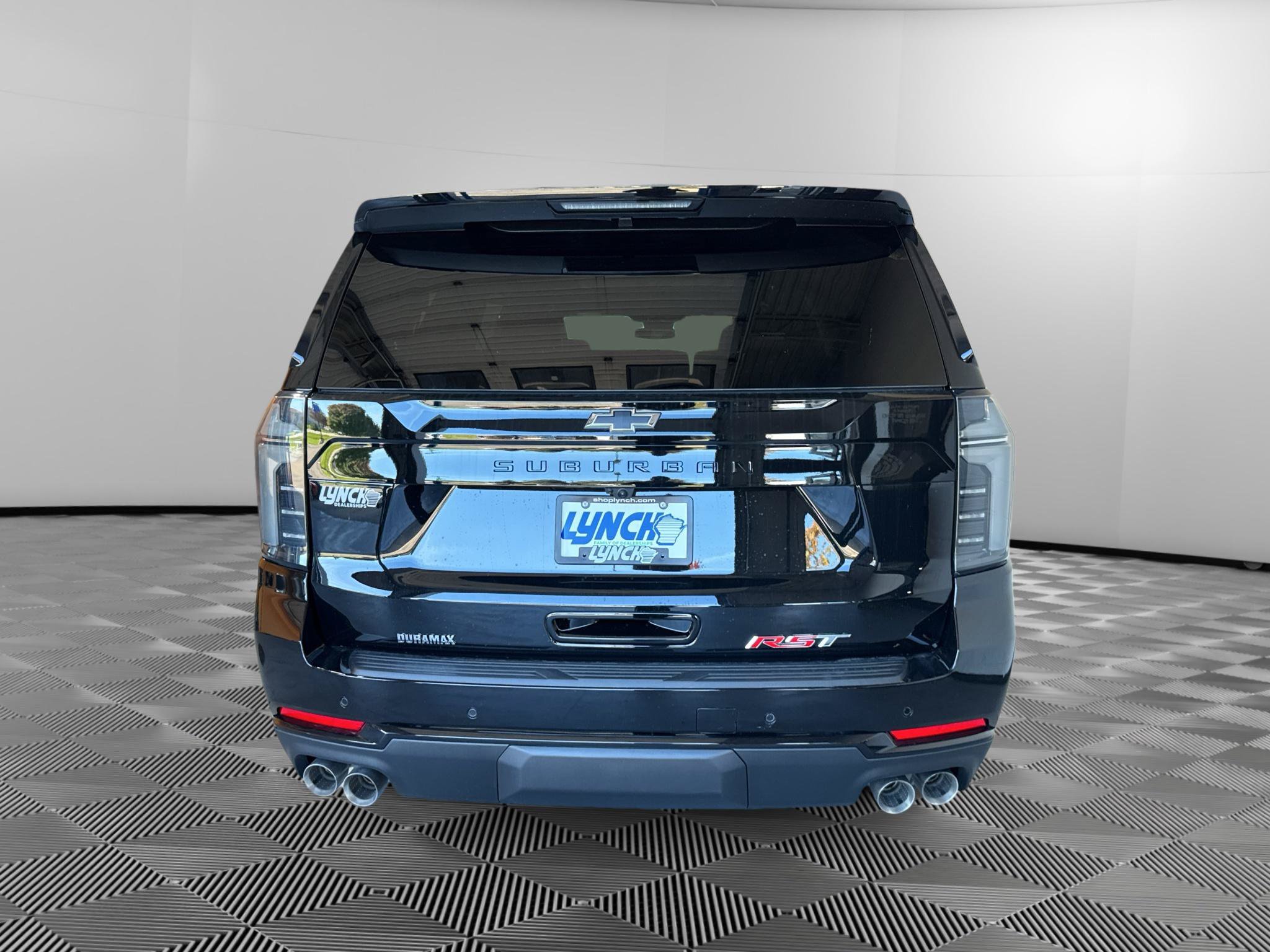 New 2026 Chevrolet Suburban RST w/ RST Capability Package AWD/4WD image 4