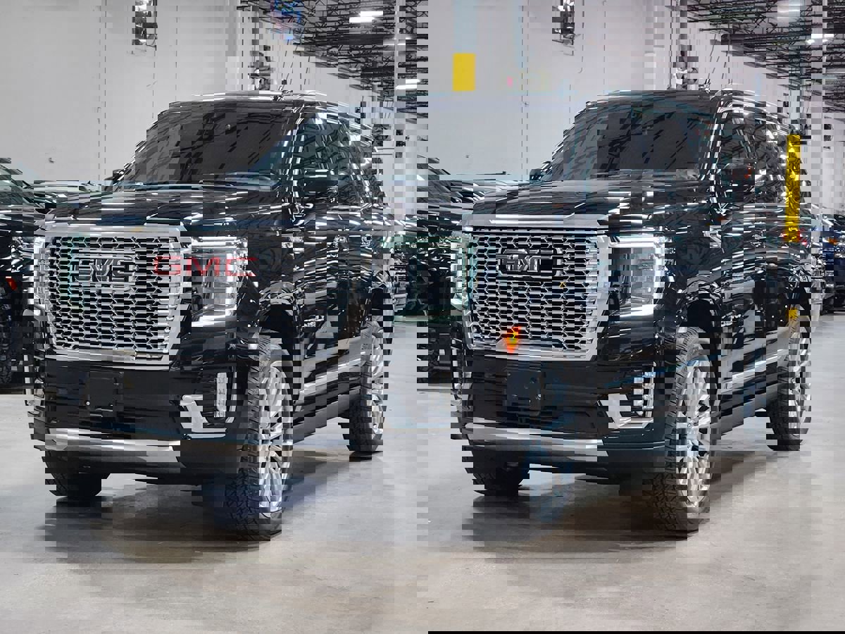 Used 2024 GMC Yukon Denali image 4