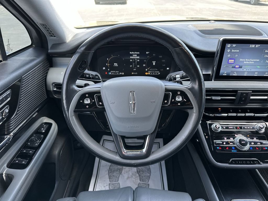 Used 2022 Lincoln Corsair Reserve w/ Equipment Group 201A image 6