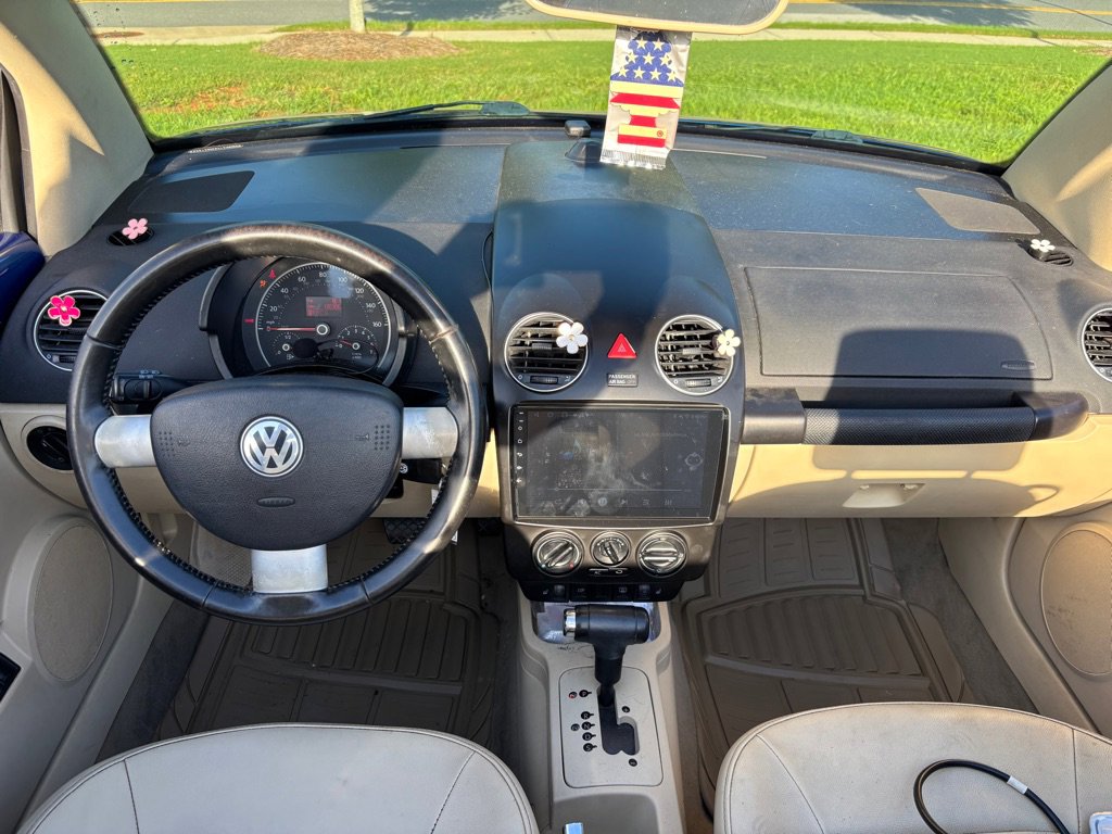 Used 2008 Volkswagen Beetle SE image 13