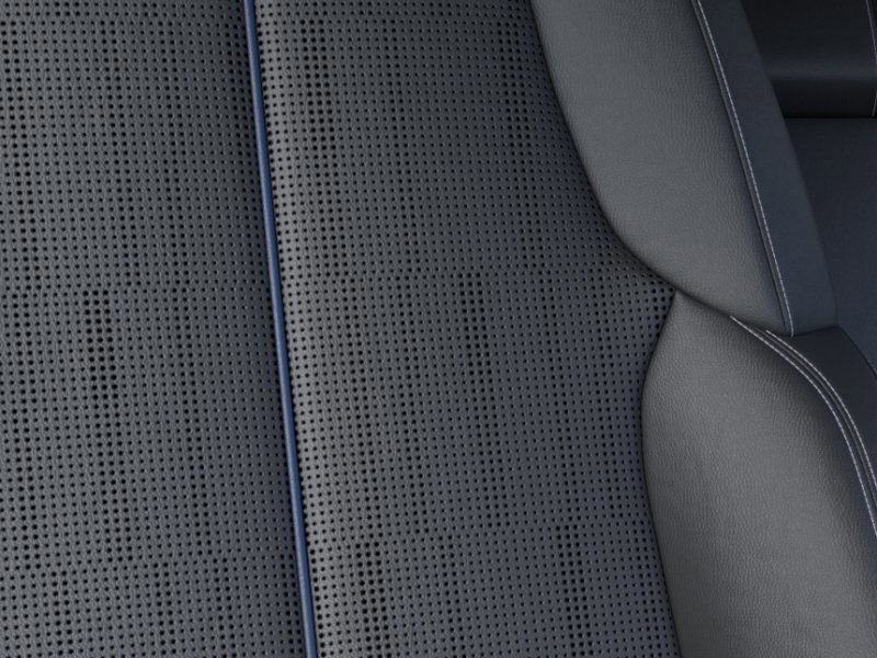 Used 2025 Cadillac Lyriq Luxury w/ LPO, Floor Liner Package image 21