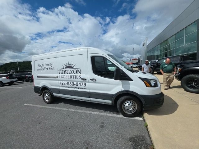 Used 2022 Ford Transit 250 Medium Roof AWD image 4