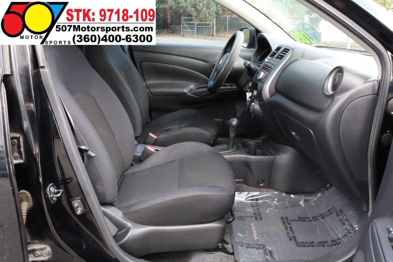 Used 2012 Nissan Versa SV w/ Convenience Pkg FWD image 18