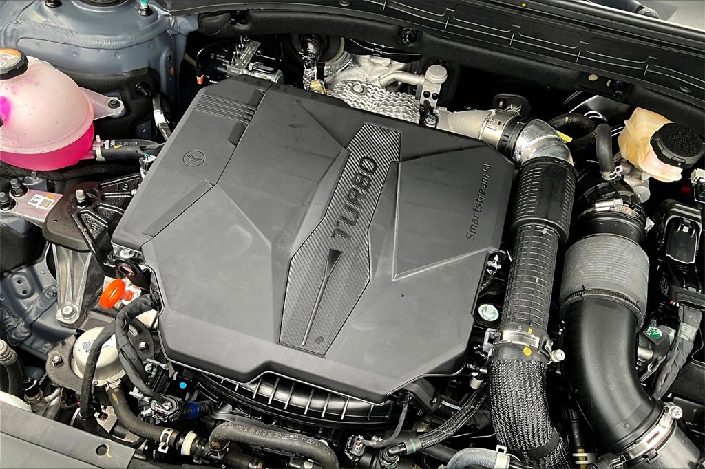 Used 2025 Hyundai Santa Fe Limited image 35