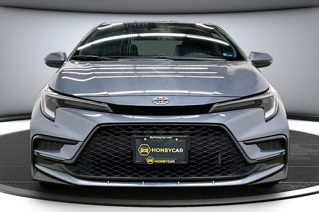 Used 2024 Toyota Corolla SE FWD image 2
